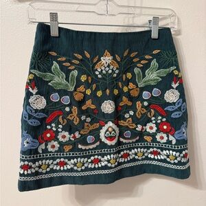 Floral Embroidered Mini Skirt - Green